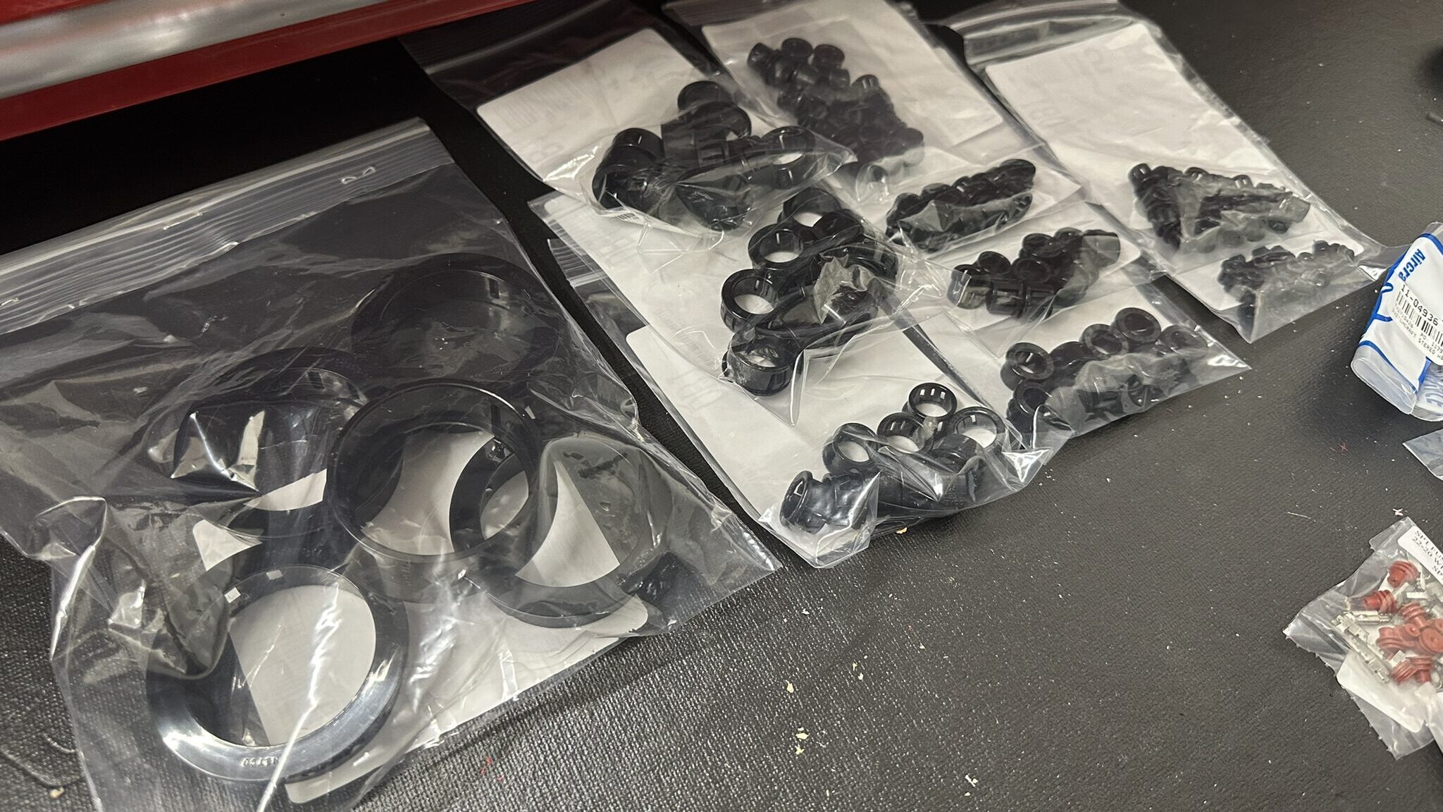 snap rings assorted in drawer